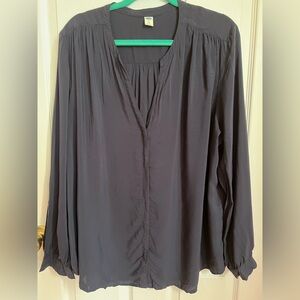 Old Navy Women’s Long-Sleeve Rayon V-Neck Blouse with hidden placket